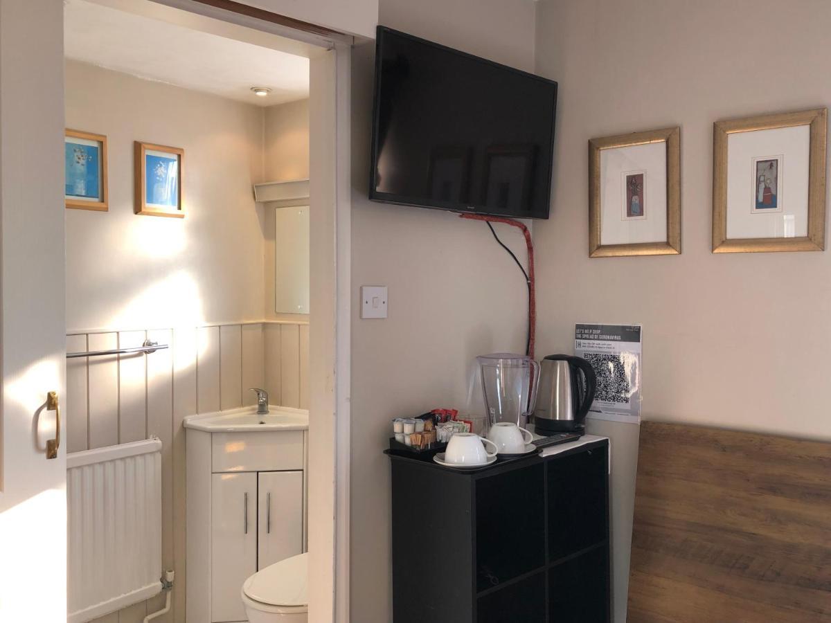 Carena House Bed & Breakfast Кентърбъри Екстериор снимка